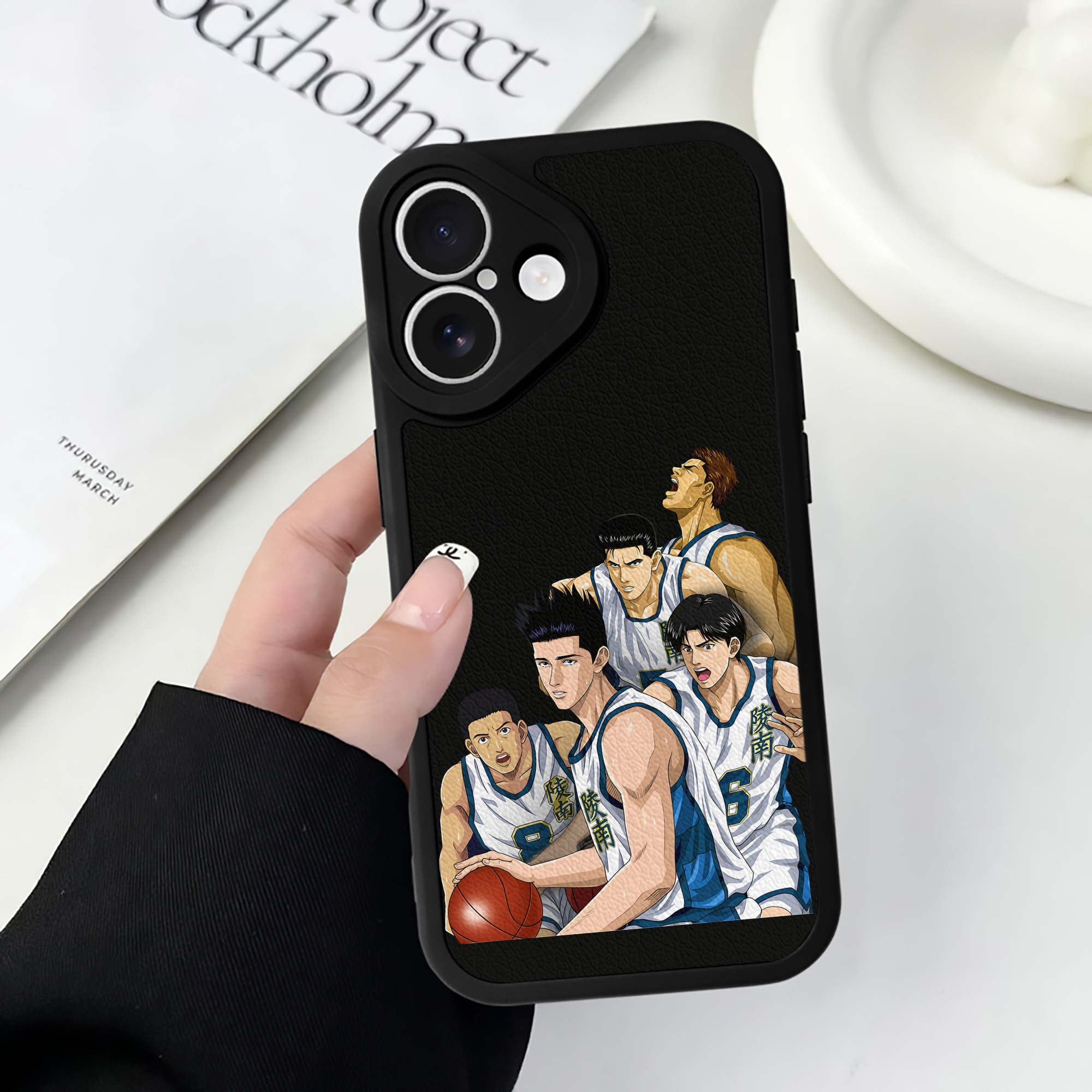 （画像用） SLAM DUNK／スラムダンク 【iPhone 16シリーズ対応】シリコンスマホケース（レザー調） 材質：シリコン